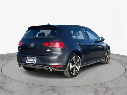 2015 Volkswagen Golf GTI 2.0T SE 4-Door