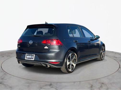 2015 Volkswagen Golf GTI 2.0T SE 4-Door