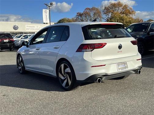2025 Volkswagen Golf GTI 2.0T S DSG