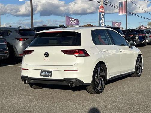 2025 Volkswagen Golf GTI 2.0T S DSG