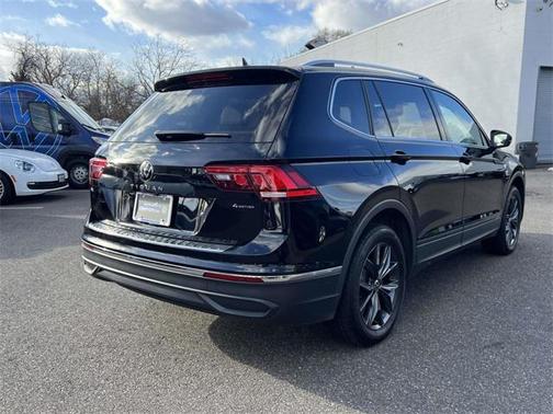 2023 Volkswagen Tiguan 2.0T SE 4MOTION