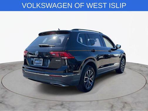 Deep Black 2020 Volkswagen Tiguan 2.0T SE 4MOTION
