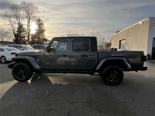 2022 Jeep Gladiator Altitude 4x4