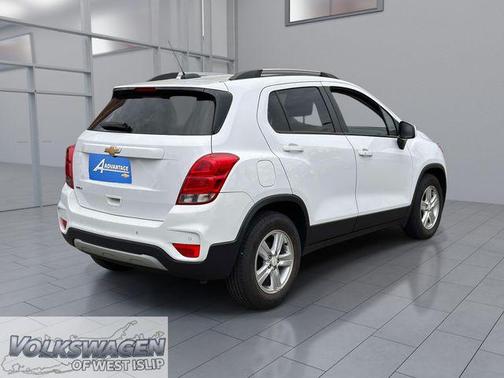 Summit White 2021 Chevrolet Trax LT