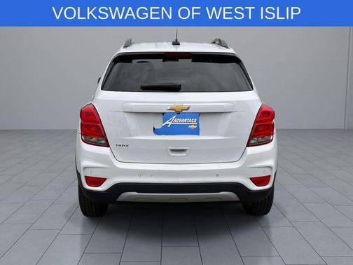 Summit White 2021 Chevrolet Trax LT