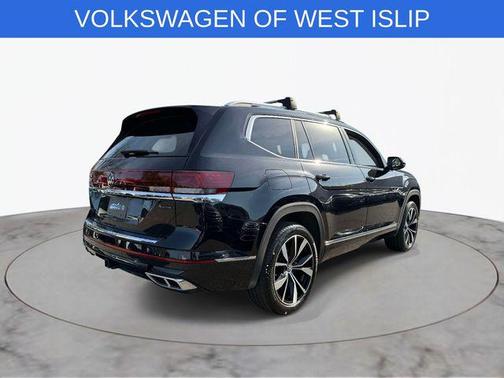 Deep Black Pearl 2024 Volkswagen Atlas 2.0T SEL Premium R-Line 4MOTION