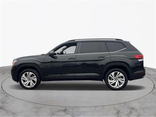 2022 Volkswagen Atlas 3.6L SE w/Technology