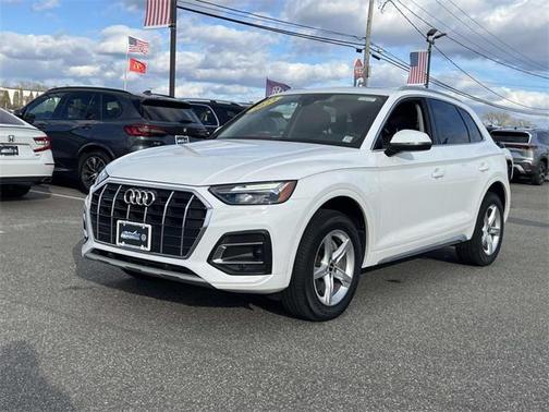 2023 Audi Q5 40 Premium