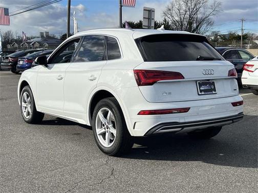 2023 Audi Q5 40 Premium