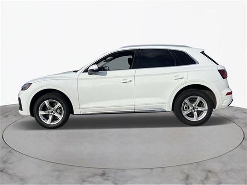 2023 Audi Q5 40 Premium