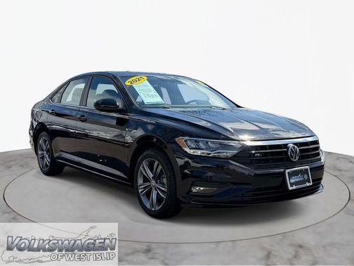 Deep Black 2021 Volkswagen Jetta 1.4T R-Line