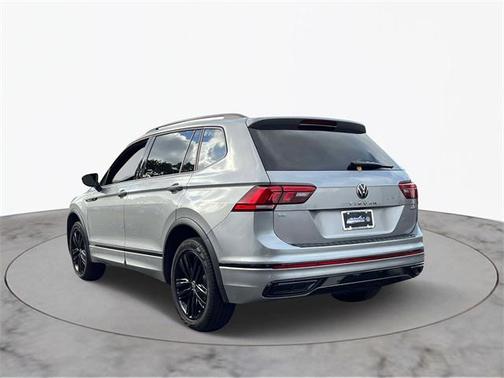 2022 Volkswagen Tiguan 2.0T SE R-Line Black 4MOTION