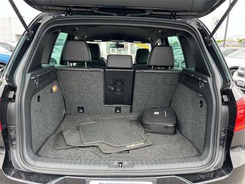 2016 Volkswagen Tiguan R-Line