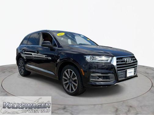 Black 2017 Audi Q7 3.0T Premium