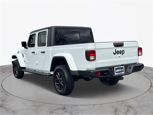 2022 Jeep Gladiator Altitude 4x4