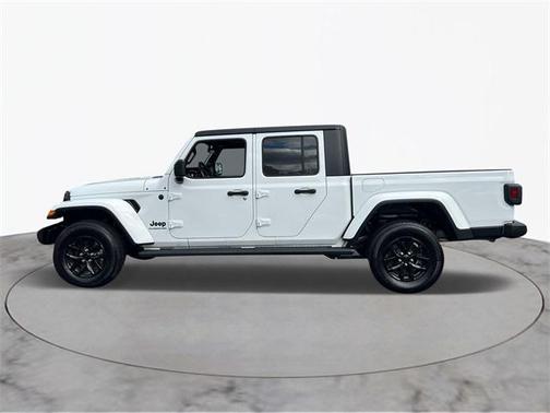 2022 Jeep Gladiator Altitude 4x4