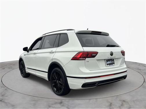 2022 Volkswagen Tiguan 2.0T SE R-Line Black 4MOTION