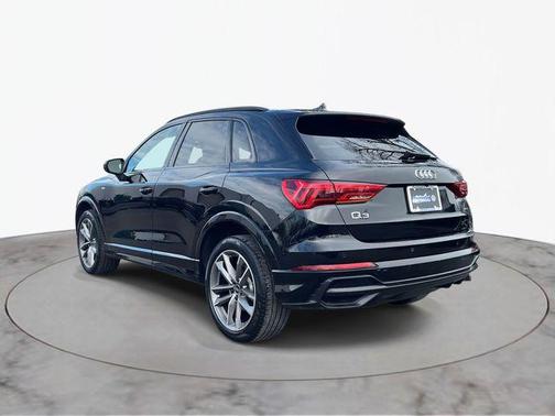 2022 Audi Q3 45 S line Premium Plus