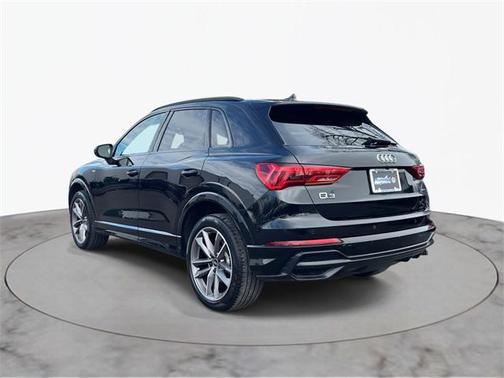 2022 Audi Q3 45 S line Premium Plus