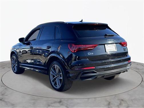 2022 Audi Q3 45 S line Premium Plus