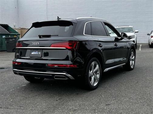 2022 Audi Q5 45 S line Premium Plus