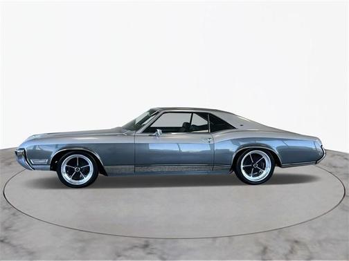 1968 Buick Riviera restomod