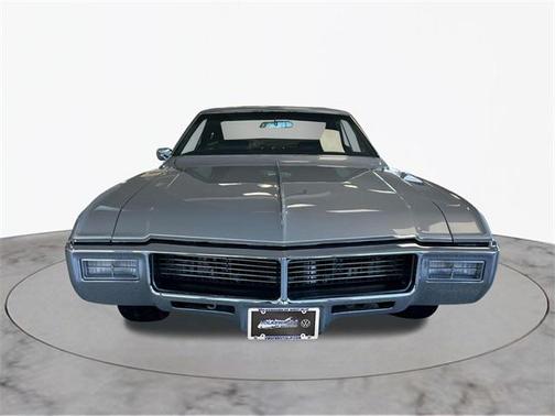 1968 Buick Riviera restomod