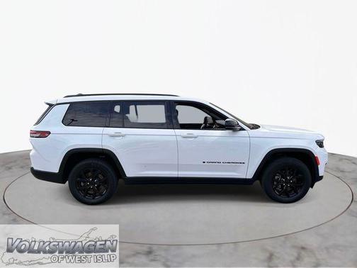 Bright White Clearcoat 2024 Jeep Grand Cherokee L Altitude