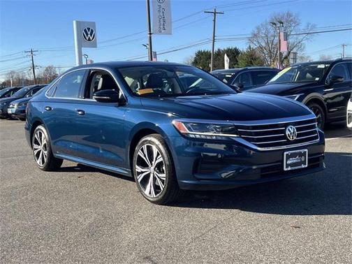 2022 Volkswagen Passat 2.0T SE