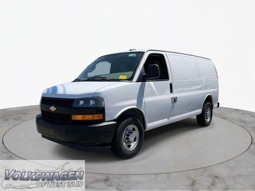 Summit White 2018 Chevrolet Express 3500 Work Van