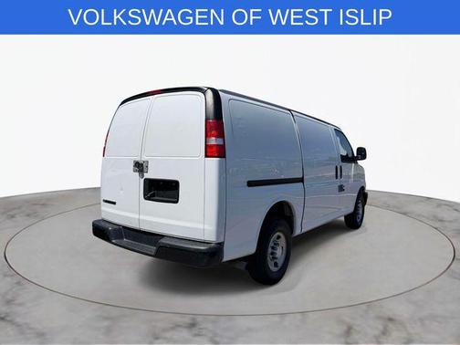 Summit White 2018 Chevrolet Express 3500 Work Van