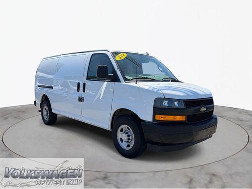 Summit White 2018 Chevrolet Express 3500 Work Van