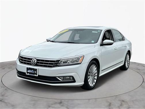 2017 Volkswagen Passat 1.8T SE
