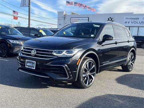2022 Volkswagen Tiguan 2.0T SEL R-Line 4MOTION