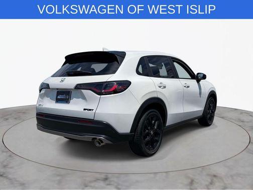 Platinum White Pearl 2023 Honda HR-V AWD Sport
