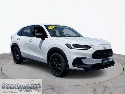 Platinum White Pearl 2023 Honda HR-V AWD Sport