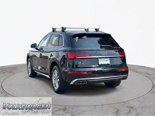 Mythos Black Metallic 2023 Audi Q5 45 S line Premium