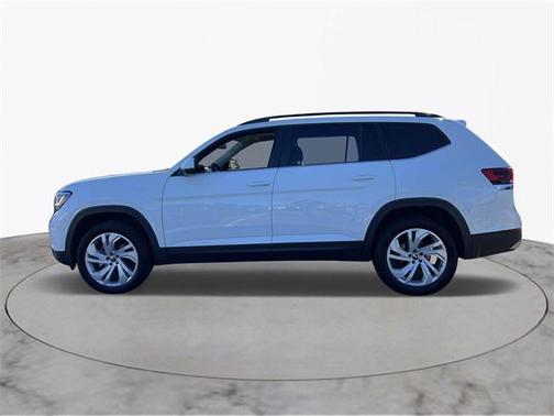 2022 Volkswagen Atlas 2.0T SE w/Technology 4MOTION