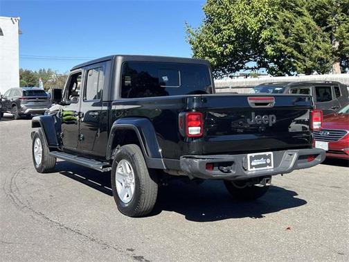 2023 Jeep Gladiator Sport S