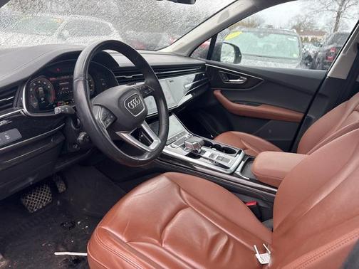 2023 Audi Q7 55 Premium Plus