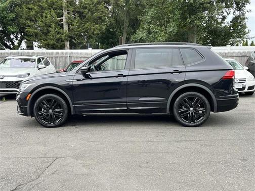 2022 Volkswagen Tiguan 2.0T SE R-Line Black 4MOTION