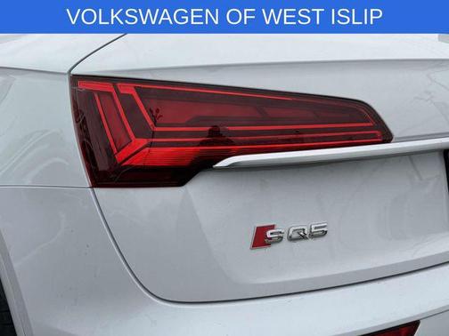 Glacier White Metallic 2023 Audi SQ5 3.0T Premium Plus