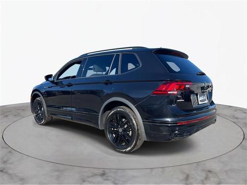 2022 Volkswagen Tiguan 2.0T SE R-Line Black 4MOTION