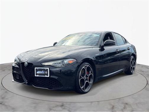 2023 Alfa Romeo Giulia Veloce AWD