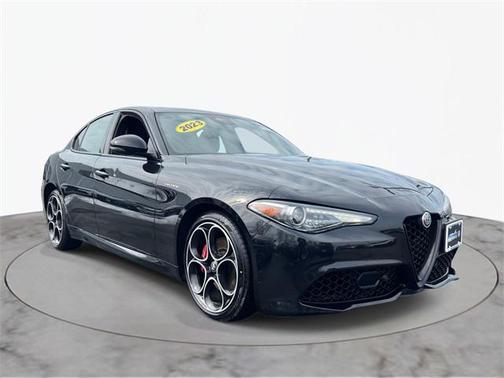 2023 Alfa Romeo Giulia Veloce AWD