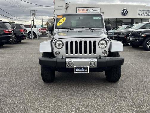 2017 Jeep Wrangler Unlimited Sahara