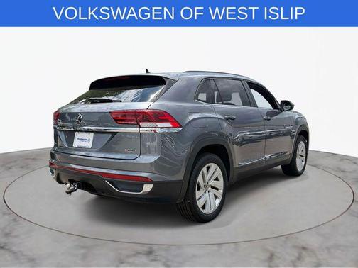 Platinum Gray Metallic 2022 Volkswagen Atlas Cross Sport 3.6L V6 SE w/Technology