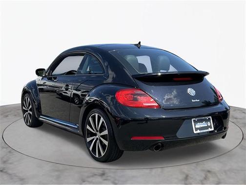 2012 Volkswagen Beetle Base