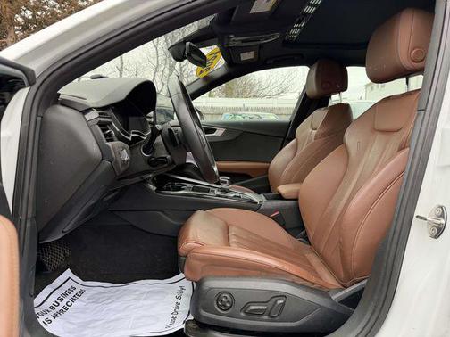 2021 Audi A4 45 S line Premium Plus