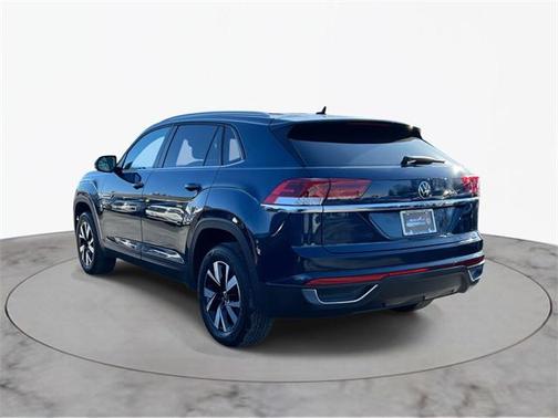 2022 Volkswagen Atlas Cross Sport 2.0T SE